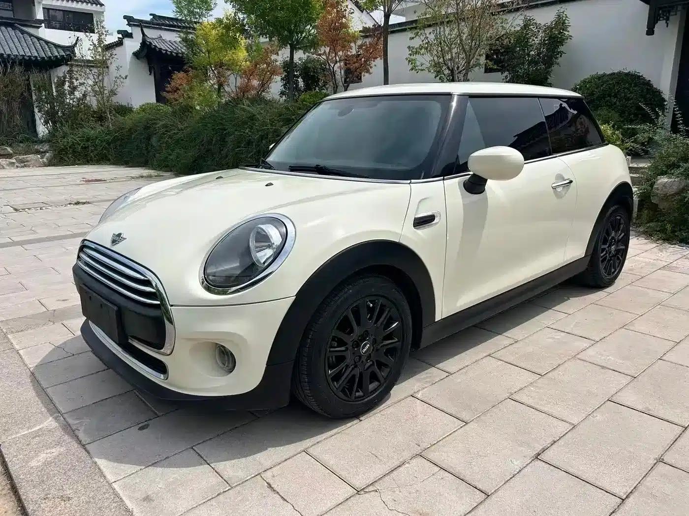 2018 MINI 1.5T ONE PLUS — миниатюра 1
