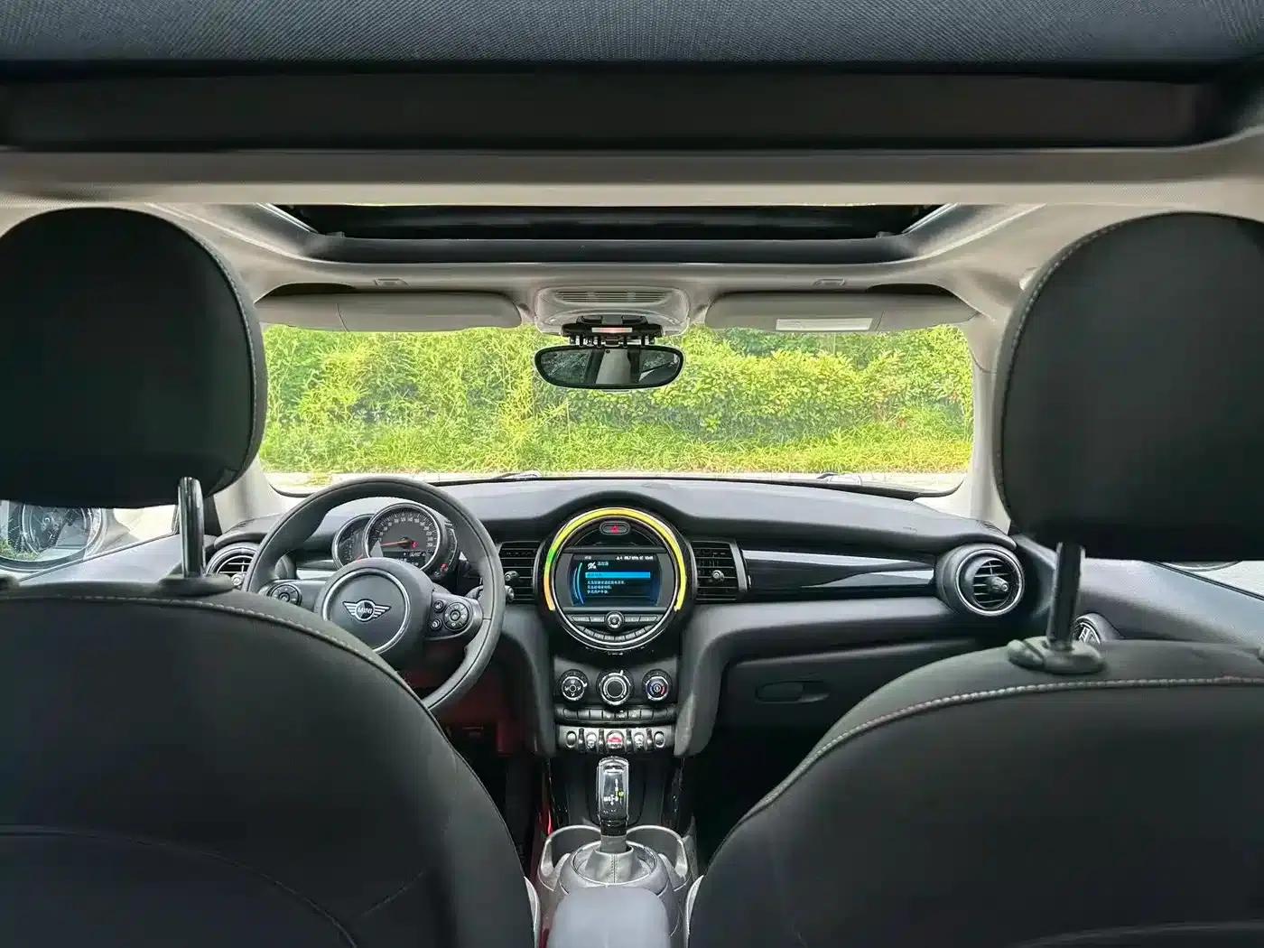 2018 MINI 1.5T ONE PLUS — миниатюра 11
