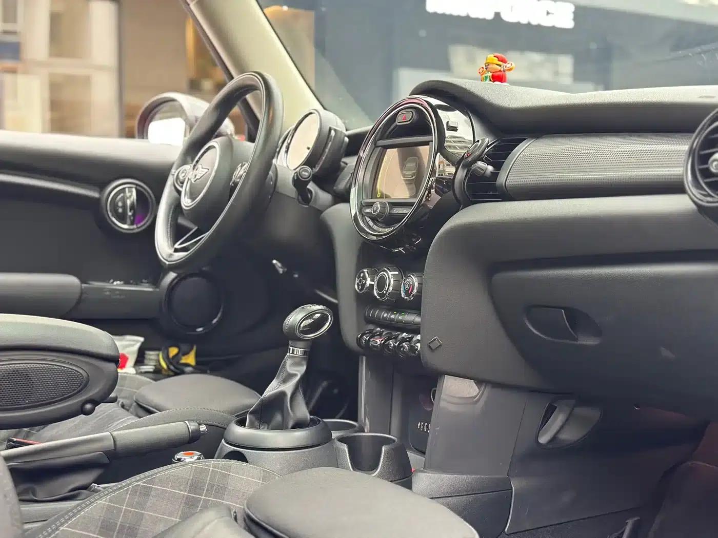 2016 MINI 1.5T COOPER — миниатюра 7