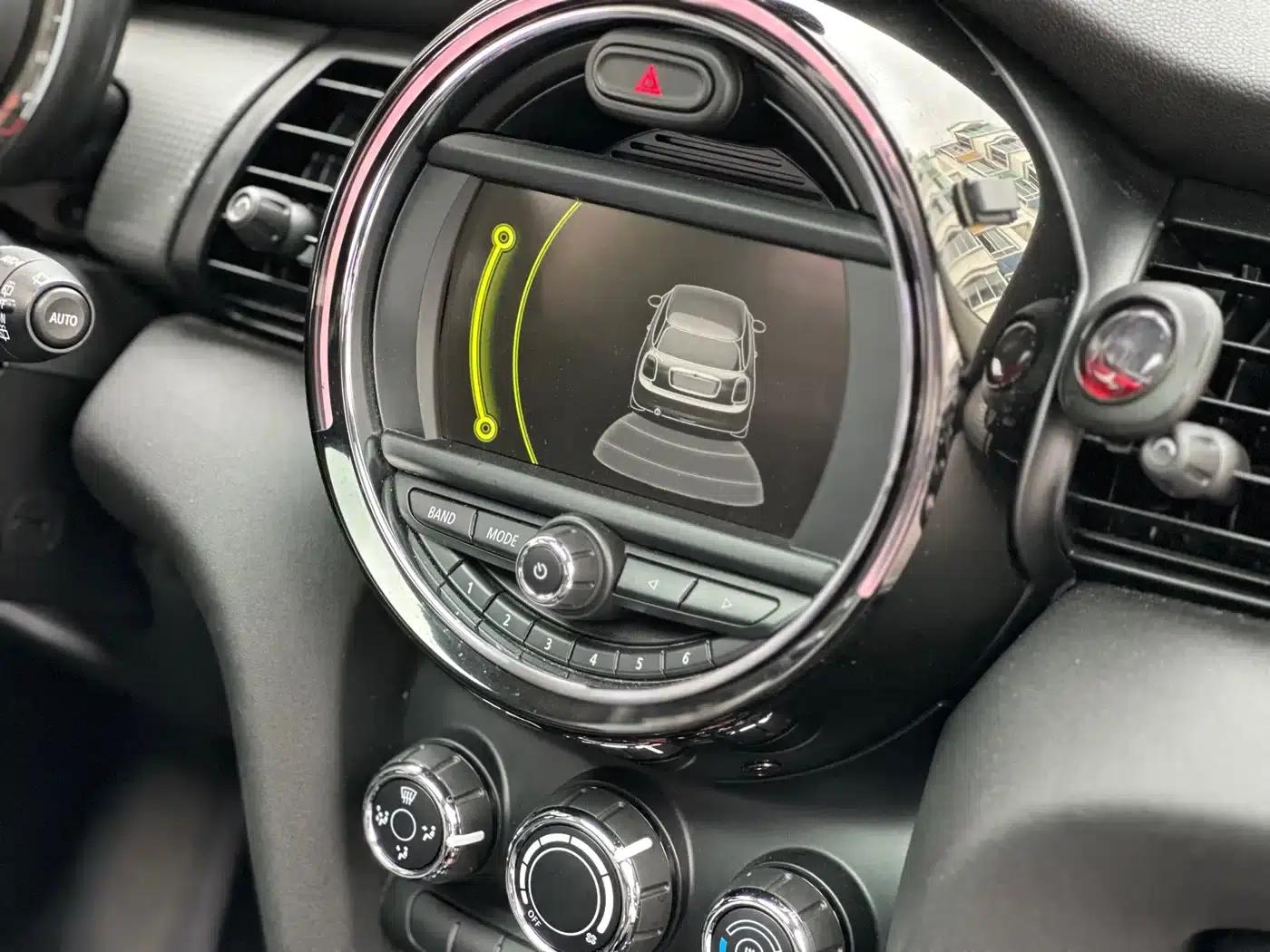 2016 MINI 1.5T COOPER — миниатюра 10