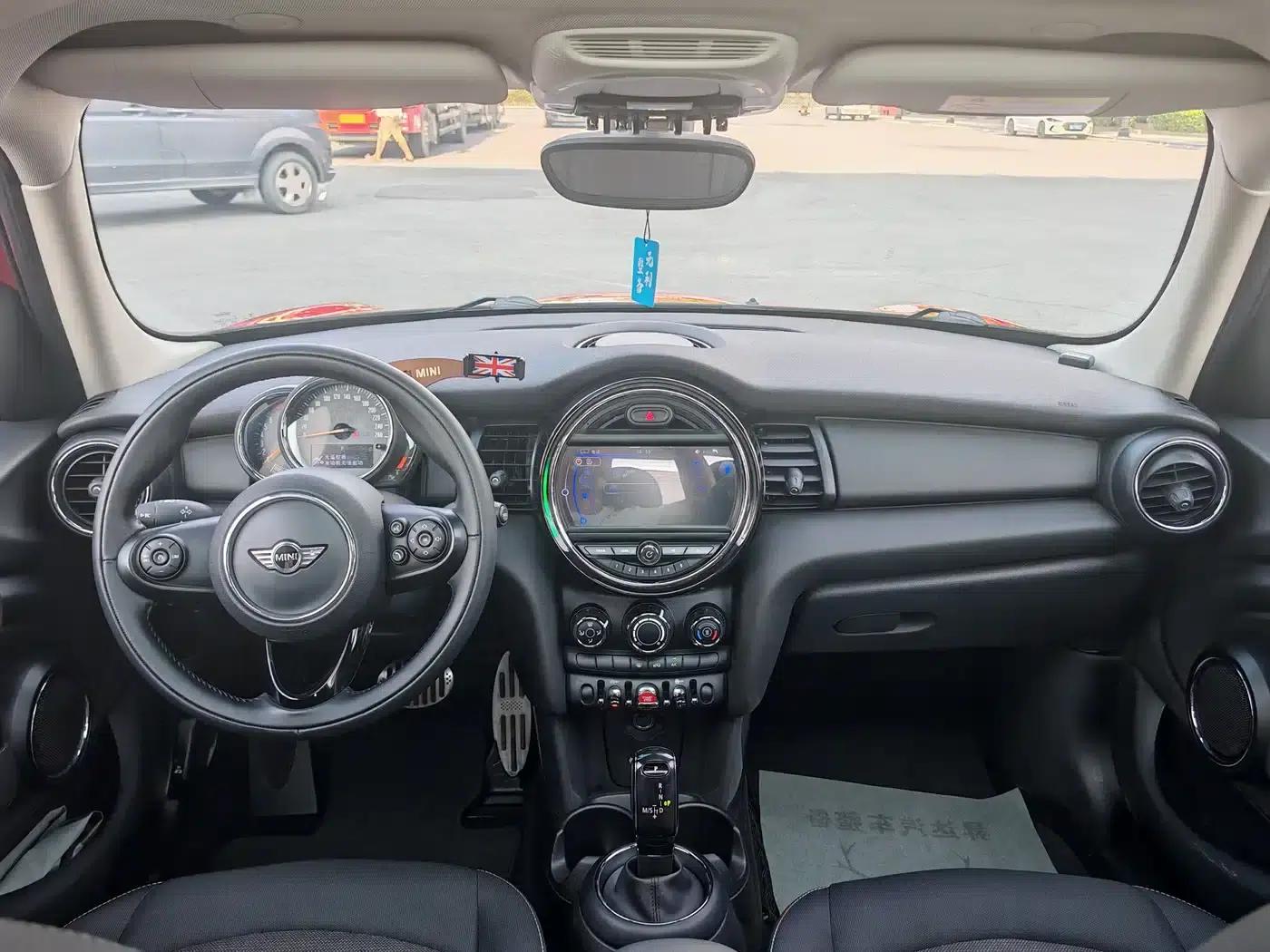 2017 MINI 1.5T COOPER Ice Blue Limited Edition (5-door version) — миниатюра 6