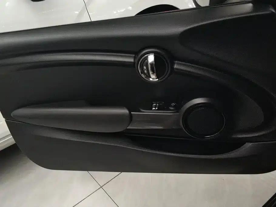 2014 MINI 1.2T ONE — миниатюра 7