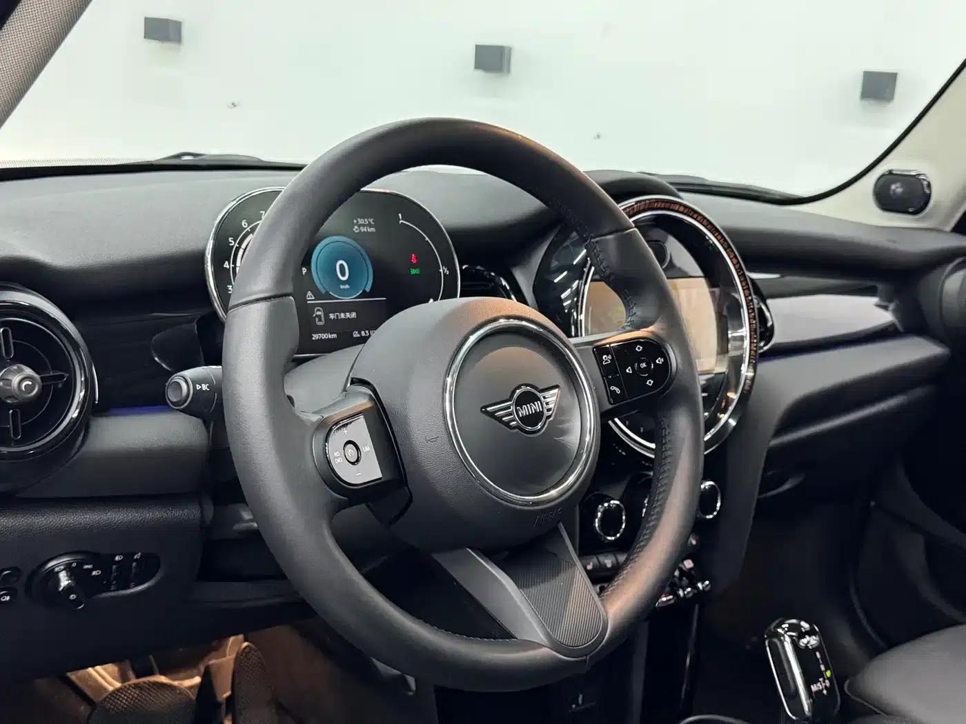 MINI 2022 1.5T COOPER Artist 5-Door Edition — миниатюра 5
