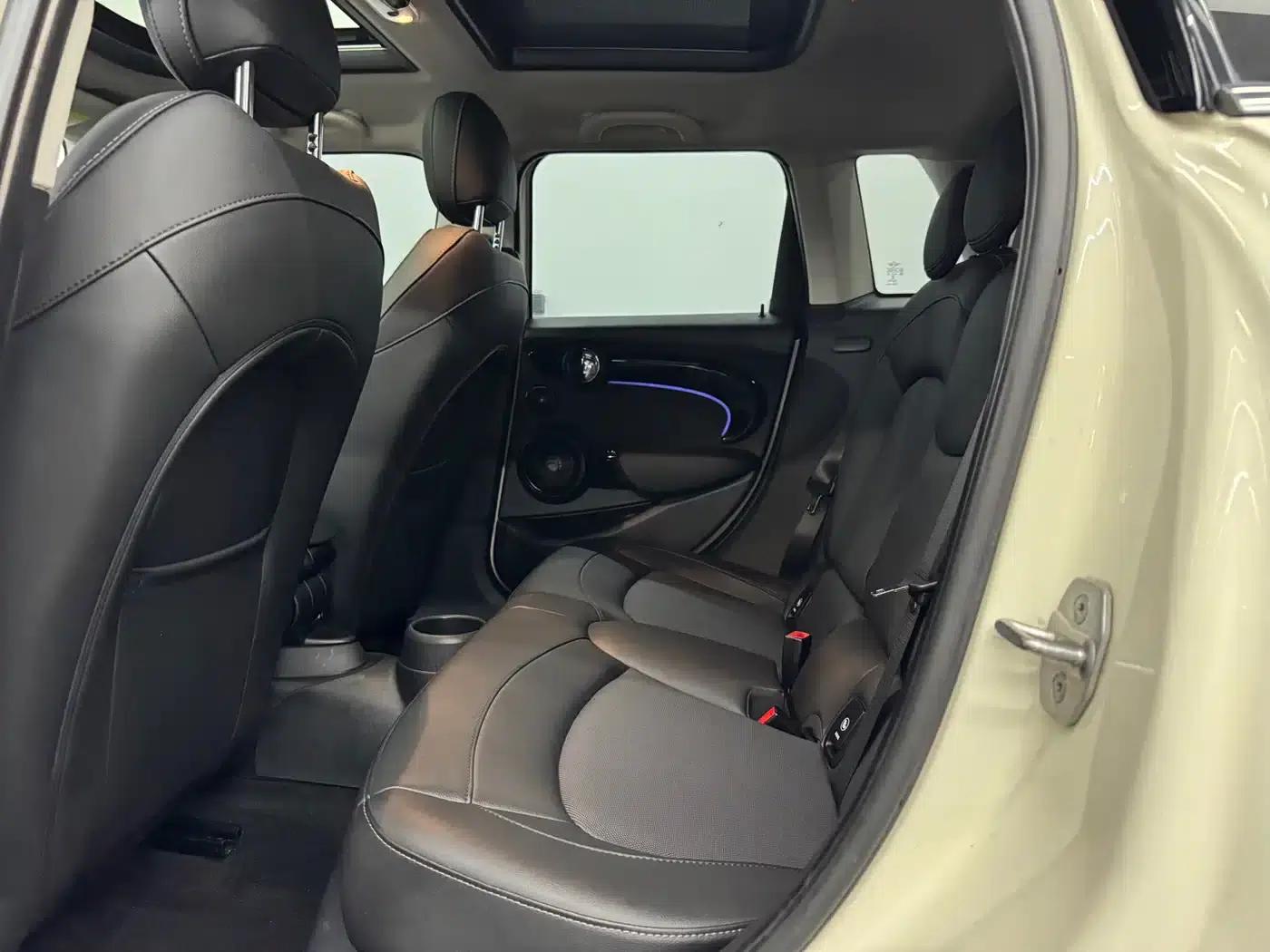 MINI 2022 1.5T COOPER Artist 5-Door Edition — миниатюра 6