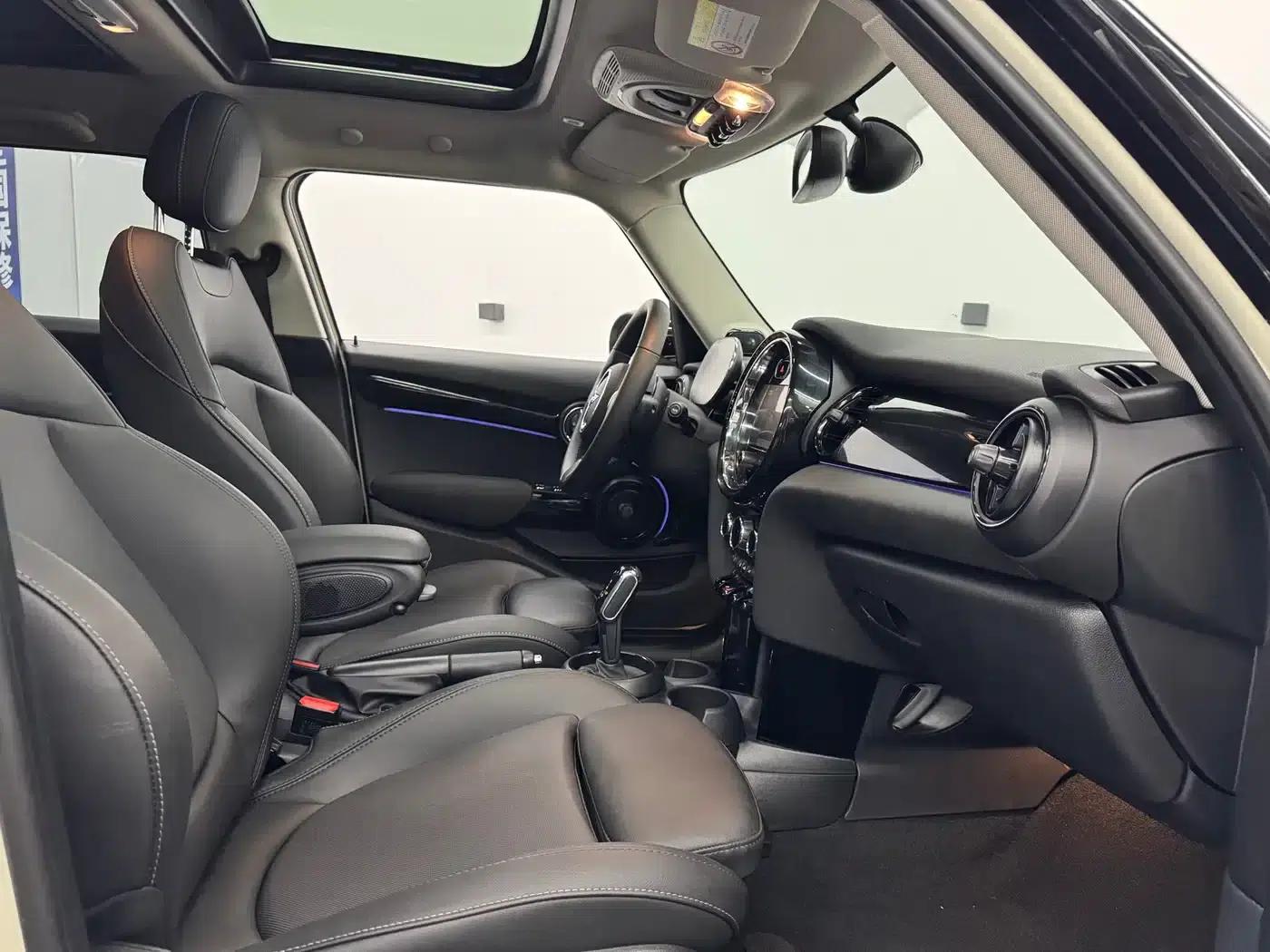 MINI 2022 1.5T COOPER Artist 5-Door Edition — миниатюра 10