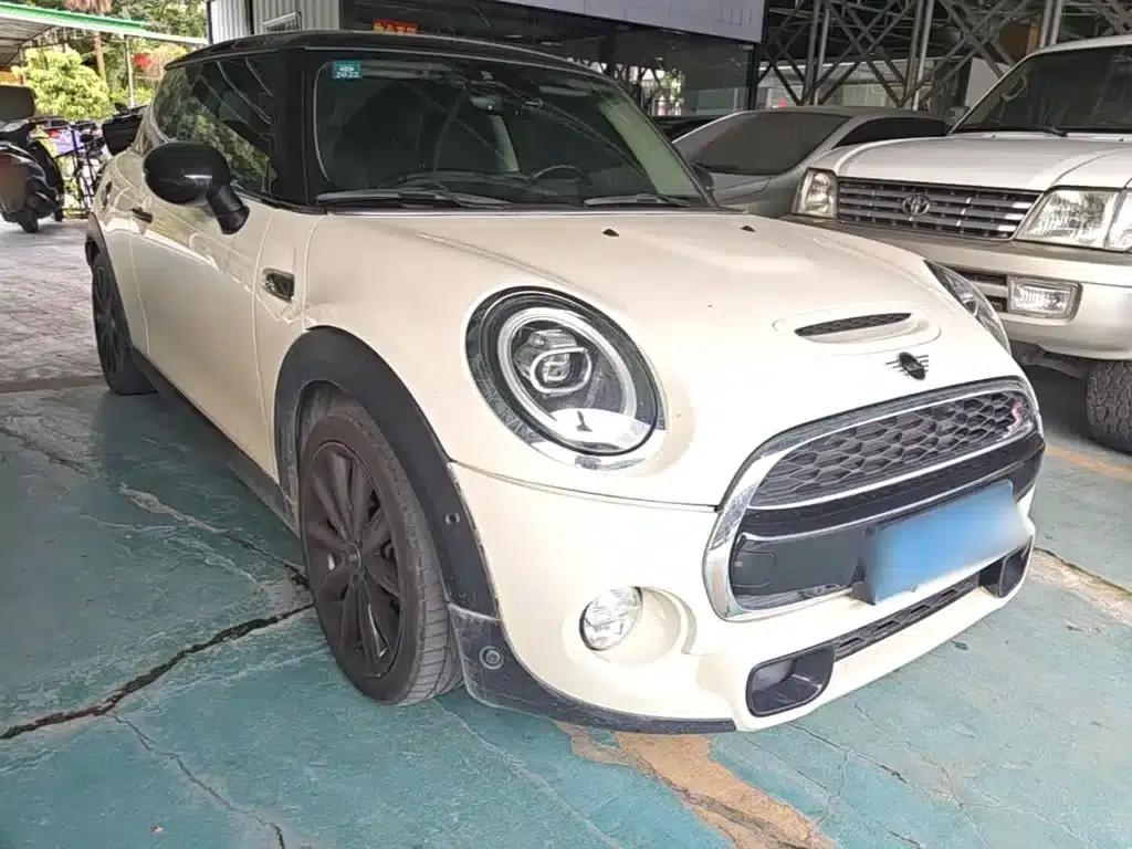 MINI 2018 2.0T COOPER S Classic — миниатюра 4