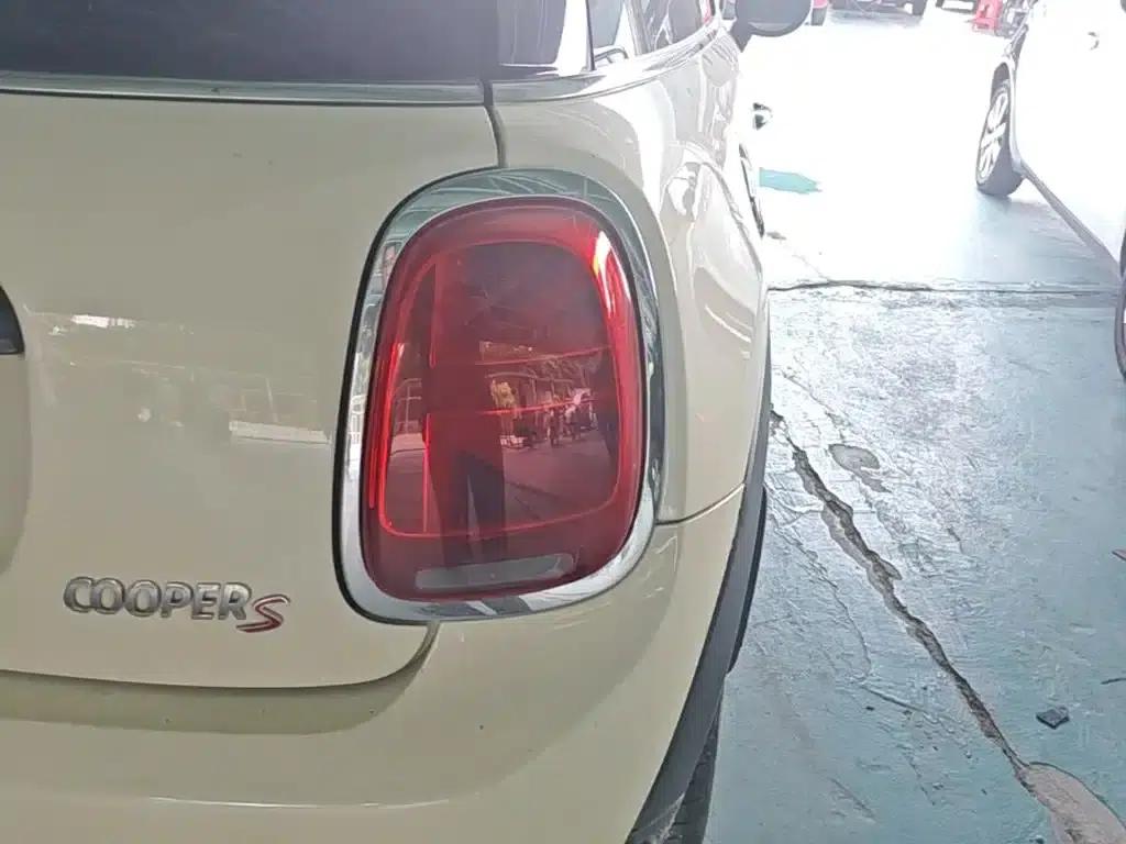MINI 2018 2.0T COOPER S Classic — миниатюра 8