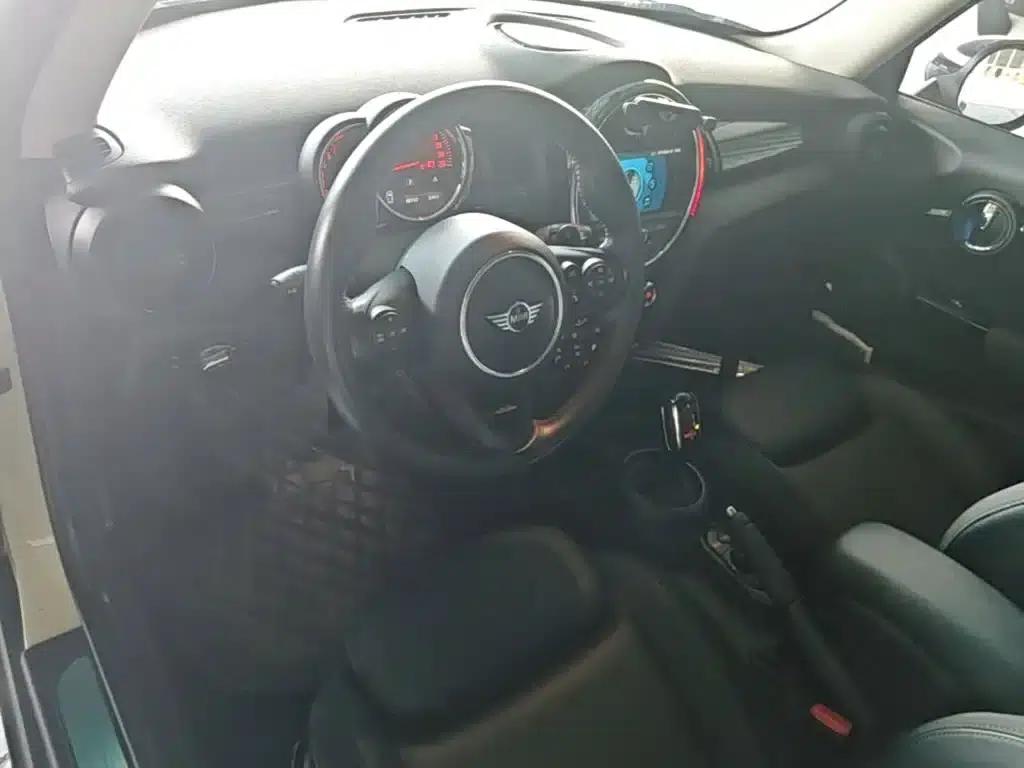 MINI 2018 2.0T COOPER S Classic — миниатюра 10