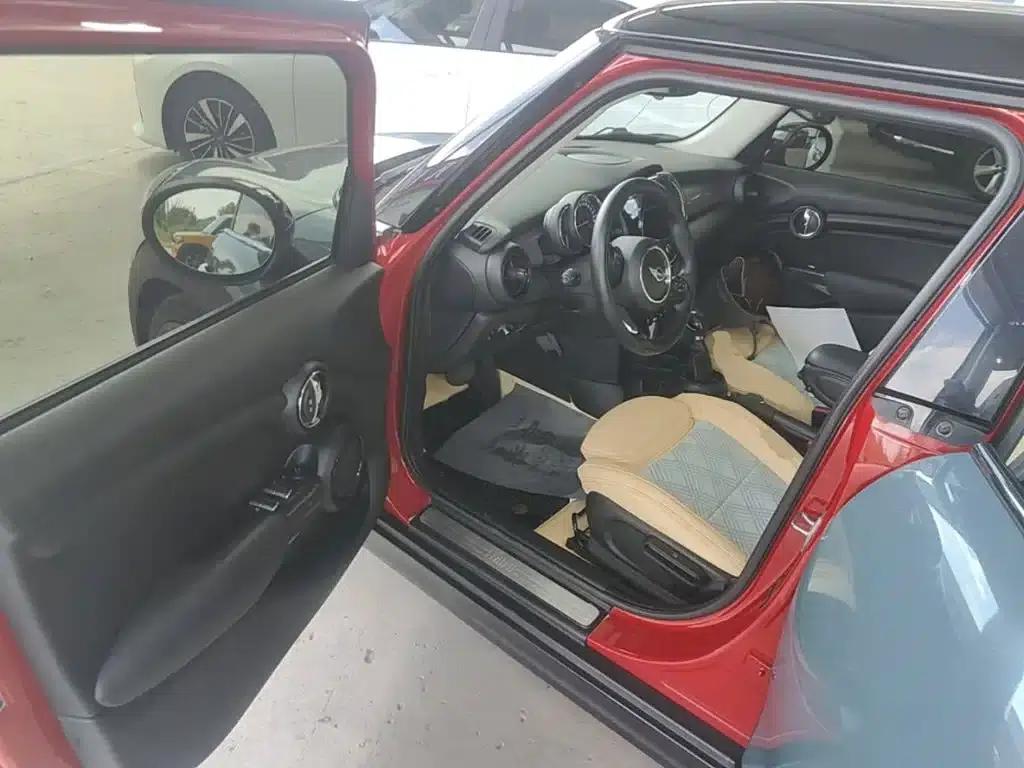 2016 MINI 1.5T COOPER Avant-garde 5-Door Edition — миниатюра 16