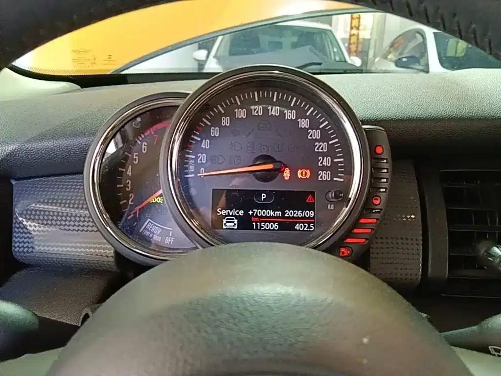 2016 MINI 1.5T COOPER 5-door version — миниатюра 12