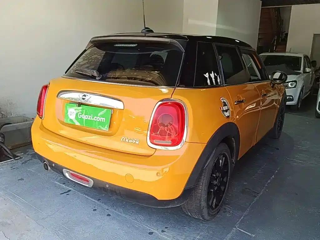 2016 MINI 1.5T COOPER 5-door version — миниатюра 7