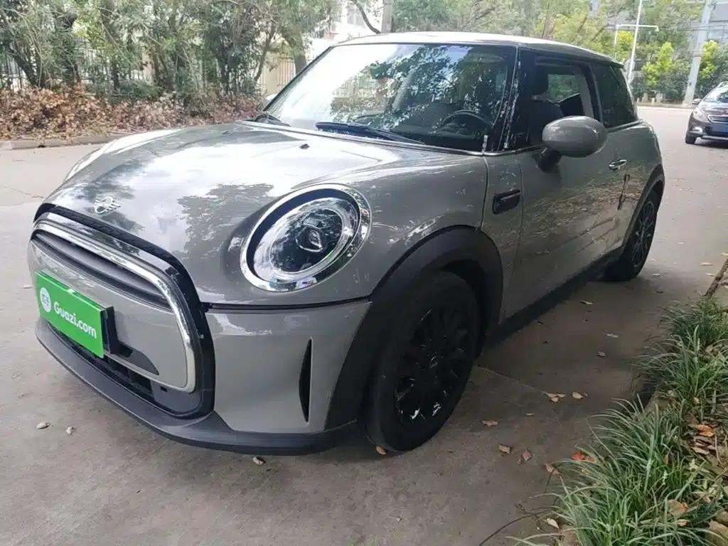 MINI 2022 Facelift 1.5T ONE — миниатюра 2