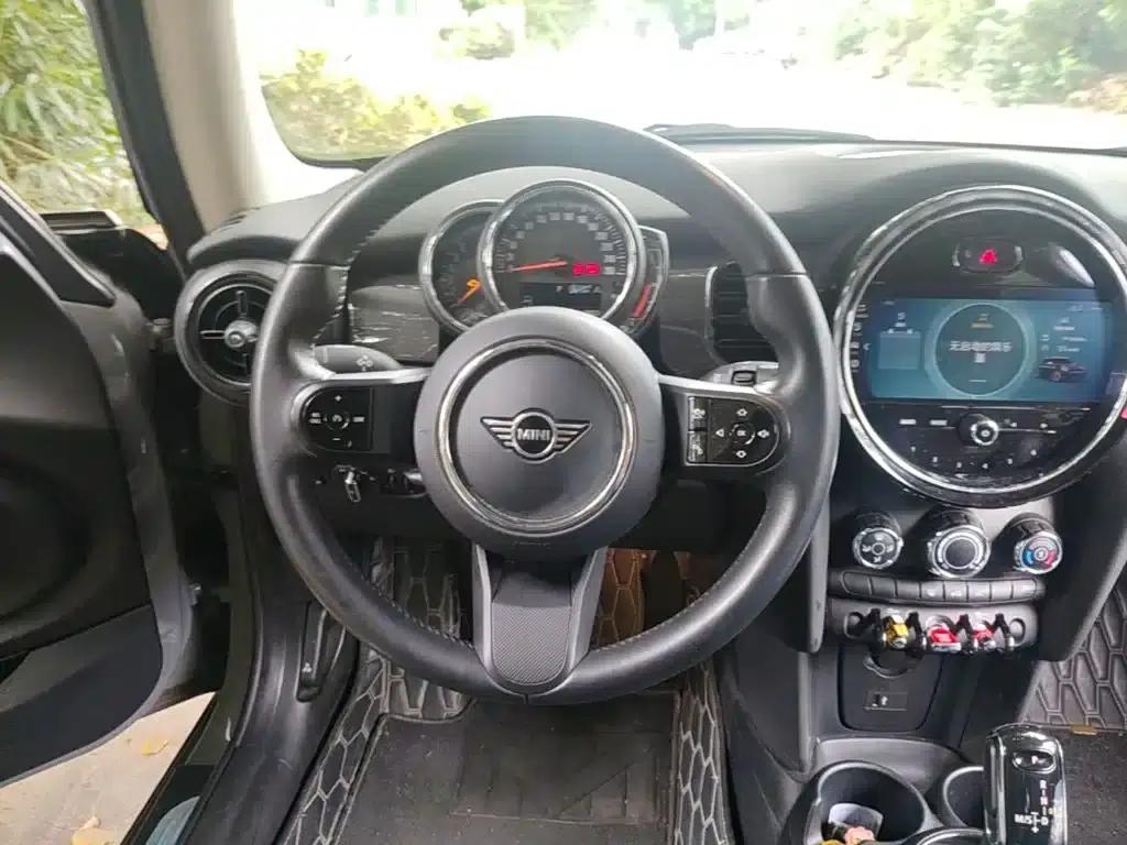 MINI 2022 Facelift 1.5T ONE — миниатюра 11