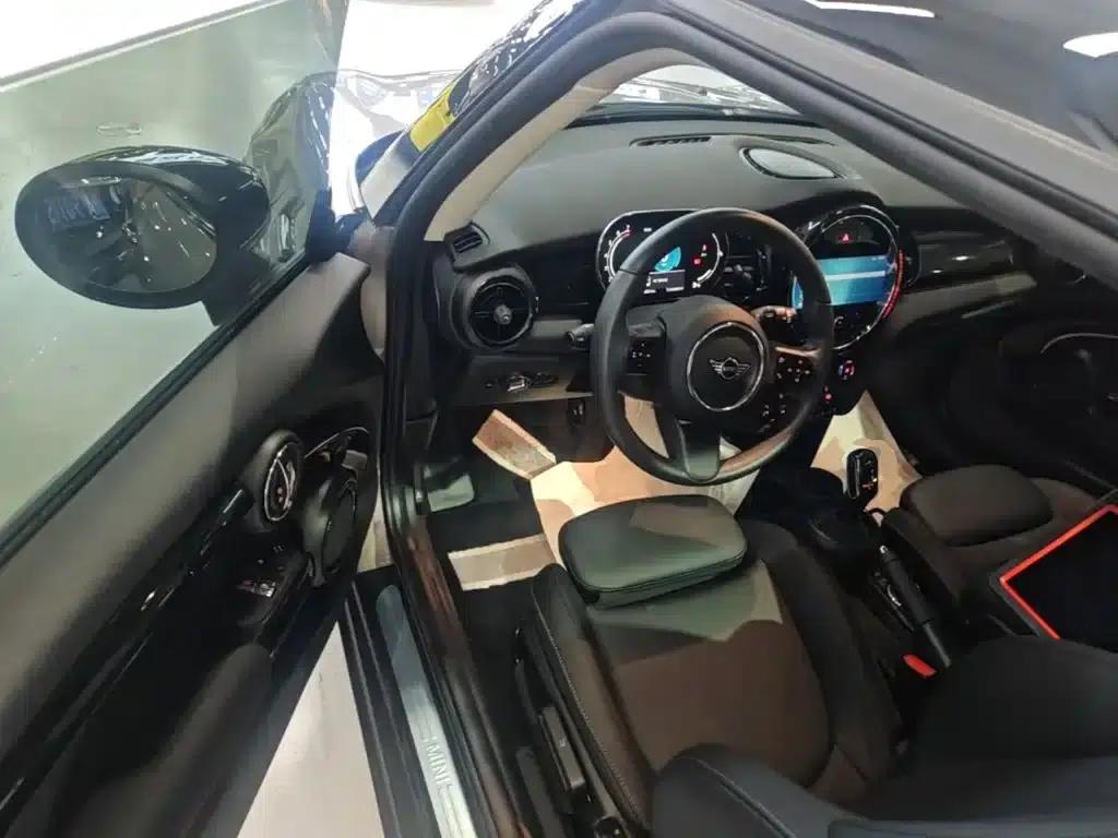 MINI 2023 Facelift 1.5T COOPER Artist — миниатюра 16