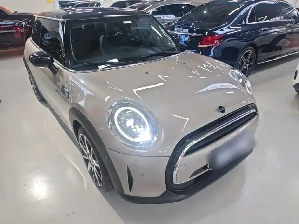 MINI 2023 Facelift 1.5T COOPER Artist — миниатюра 4