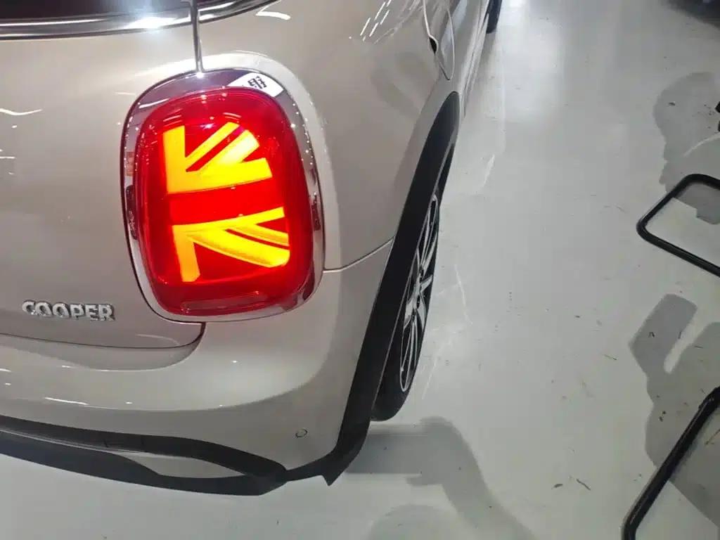 MINI 2023 Facelift 1.5T COOPER Artist — миниатюра 8