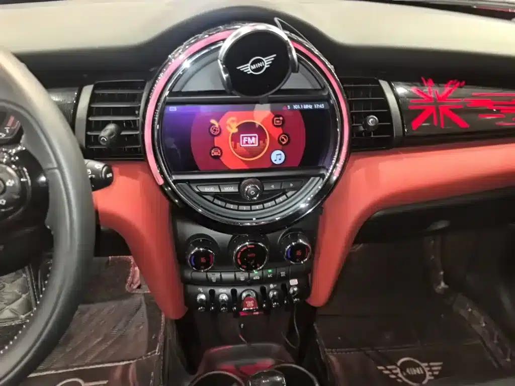 MINI 2018 1.5T COOPER Artist — миниатюра 13