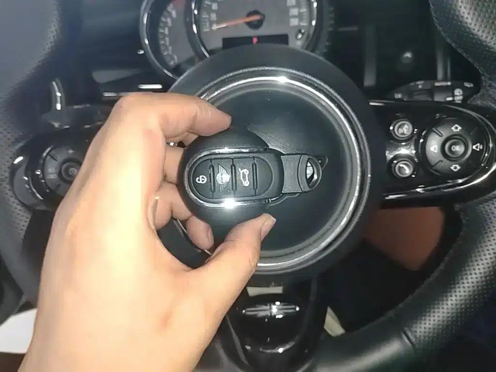 2016 MINI 1.5T COOPER SEVEN — миниатюра 9