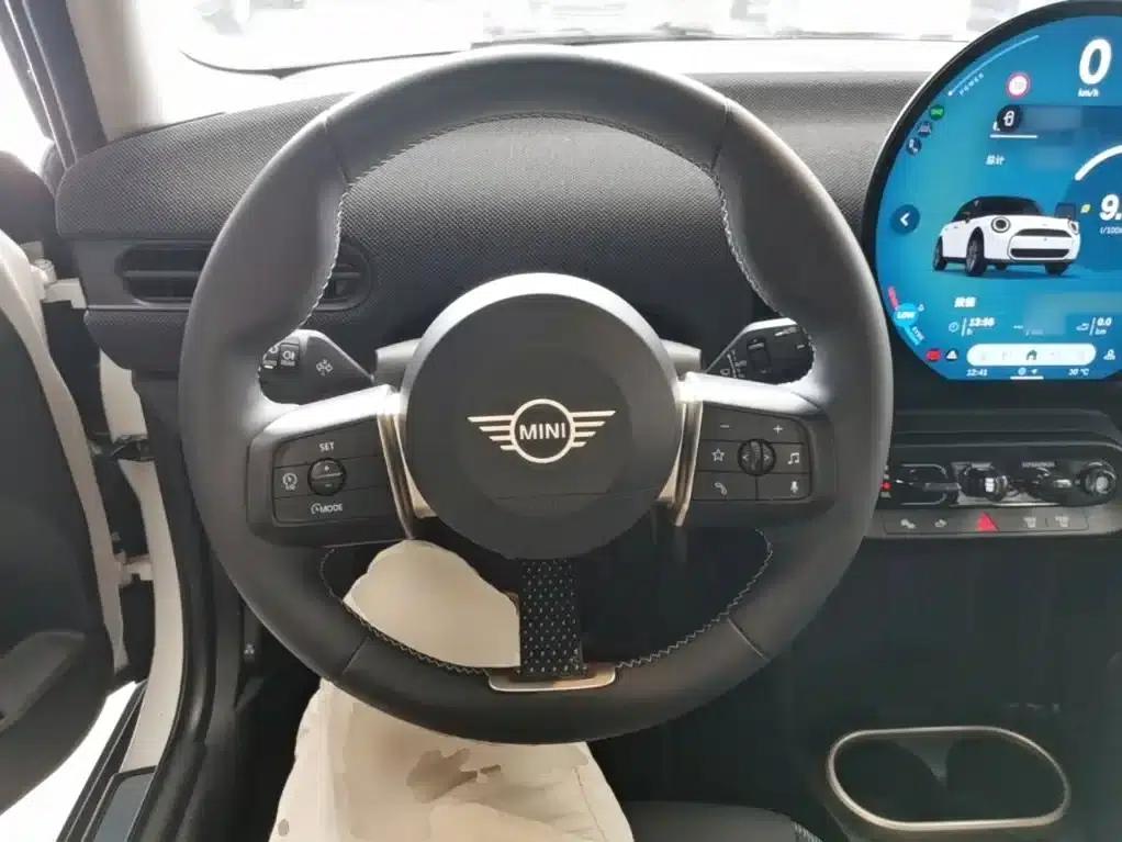 2025 MINI 1.5T COOPER Classic 5-Door — миниатюра 11