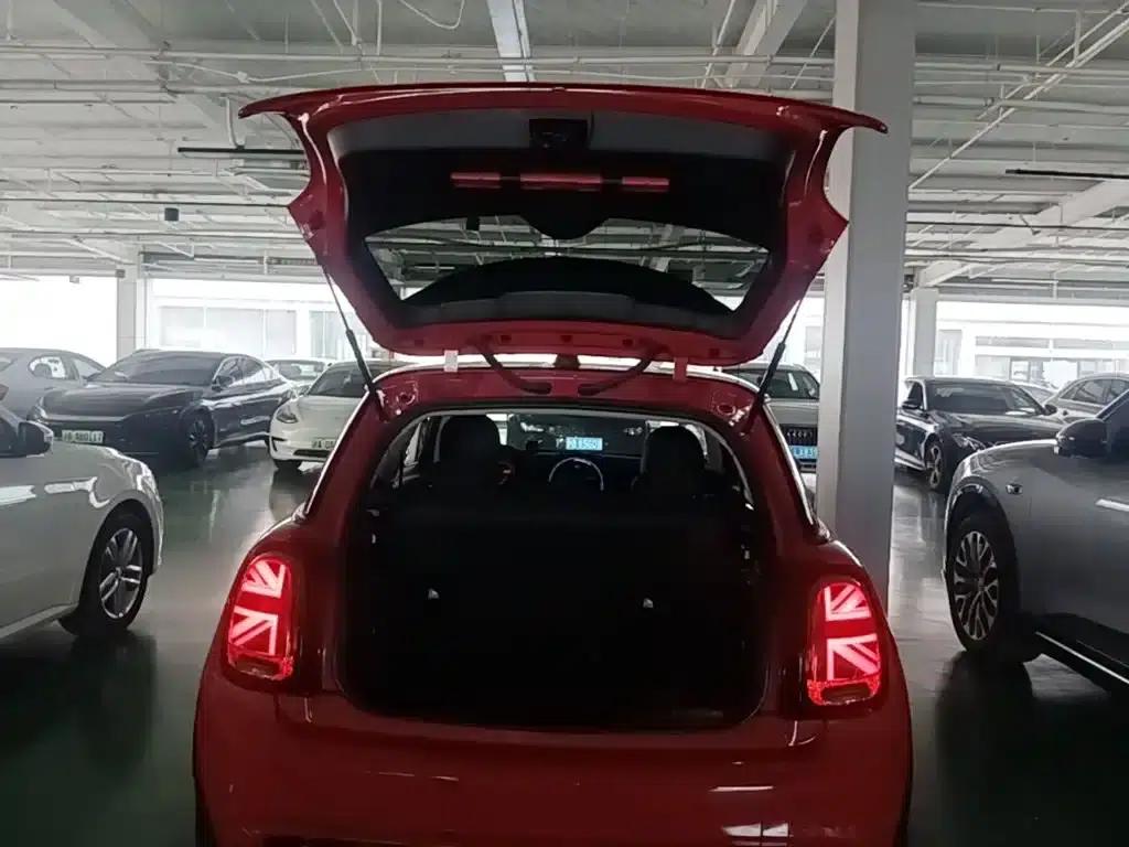 MINI 2019 2.0T COOPER S Classic — миниатюра 19