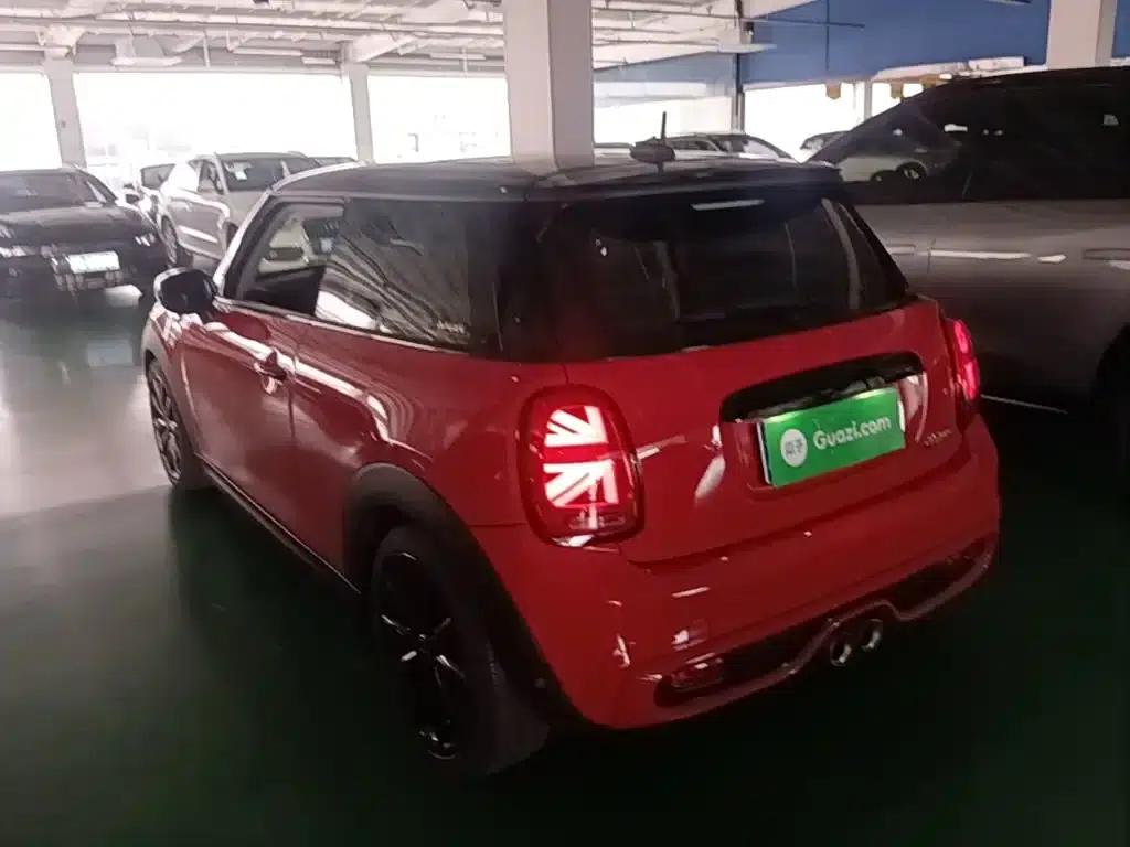 MINI 2019 2.0T COOPER S Classic — миниатюра 5