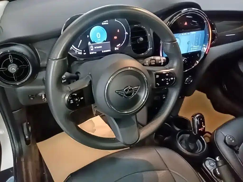 2023 MINI 1.5T ONE — миниатюра 11