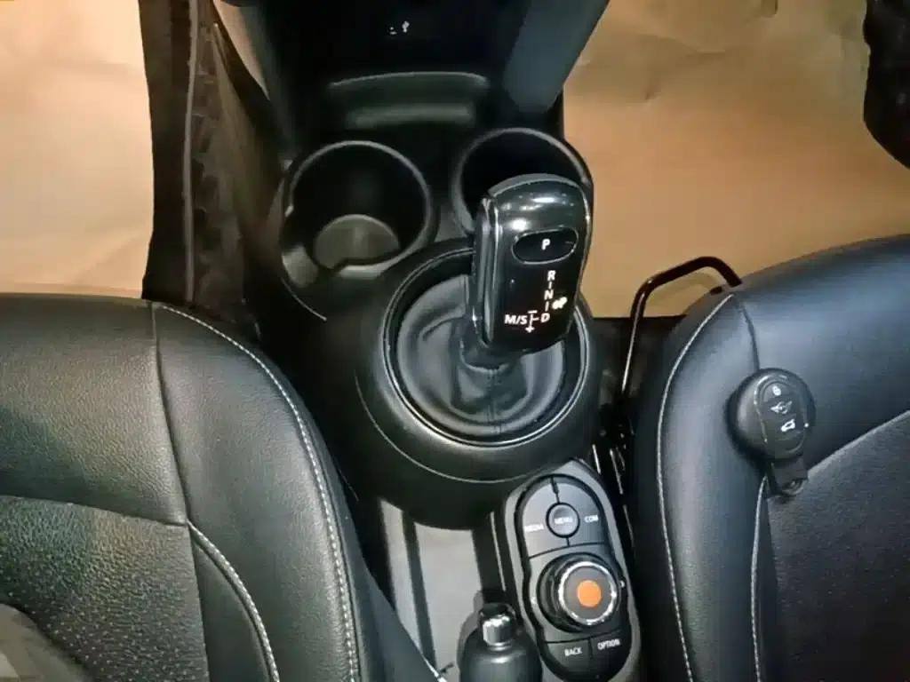 2023 MINI 1.5T ONE — миниатюра 14