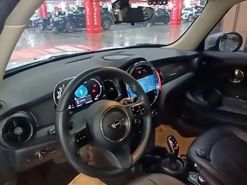 2023 MINI 1.5T ONE — миниатюра 10