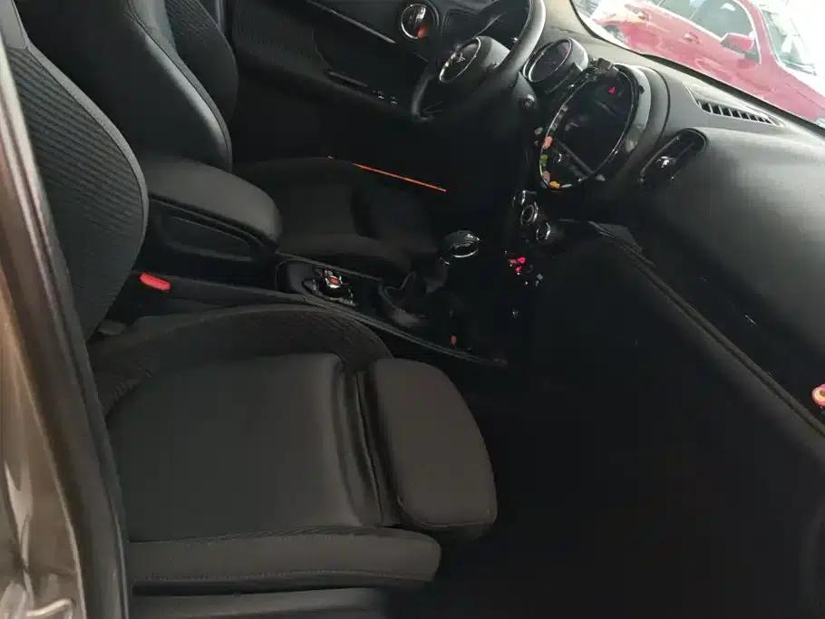 2018 MINI COUNTRYMAN 1.5T COOPER ALL4 Classic — миниатюра 8