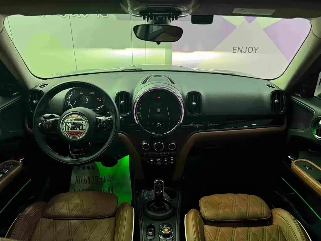 2021 MINI COUNTRYMAN 2.0T COOPER S ALL4 — миниатюра 12