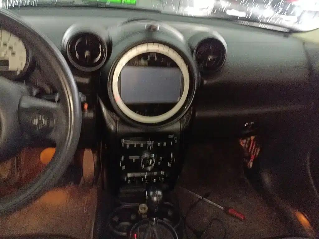 MINI COUNTRYMAN 2013 1.6T COOPER ALL4 Fun — миниатюра 9