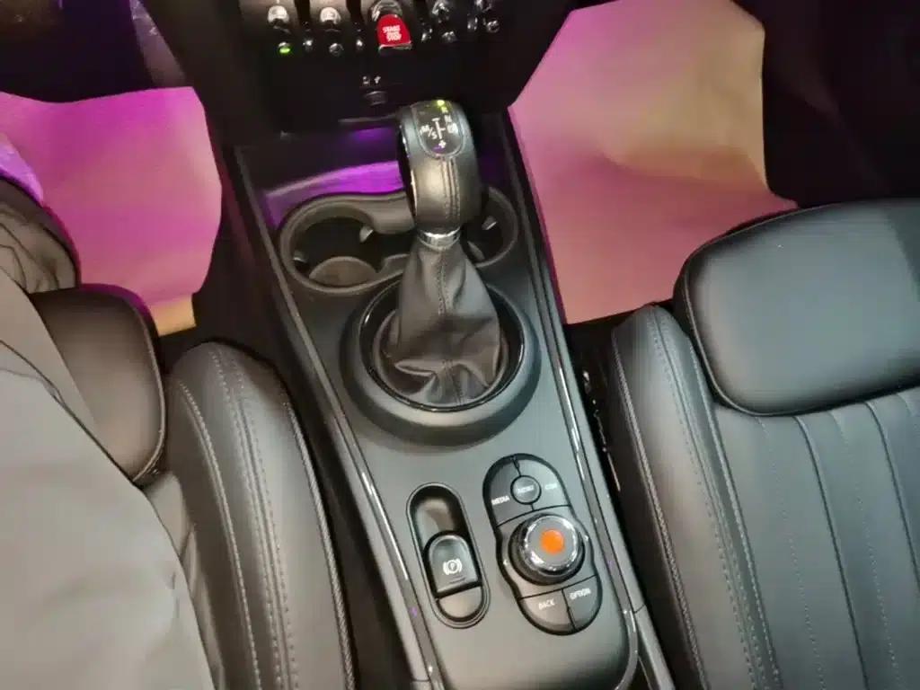 2018 MINI COUNTRYMAN 2.0T COOPER S ALL4 Artist — миниатюра 14
