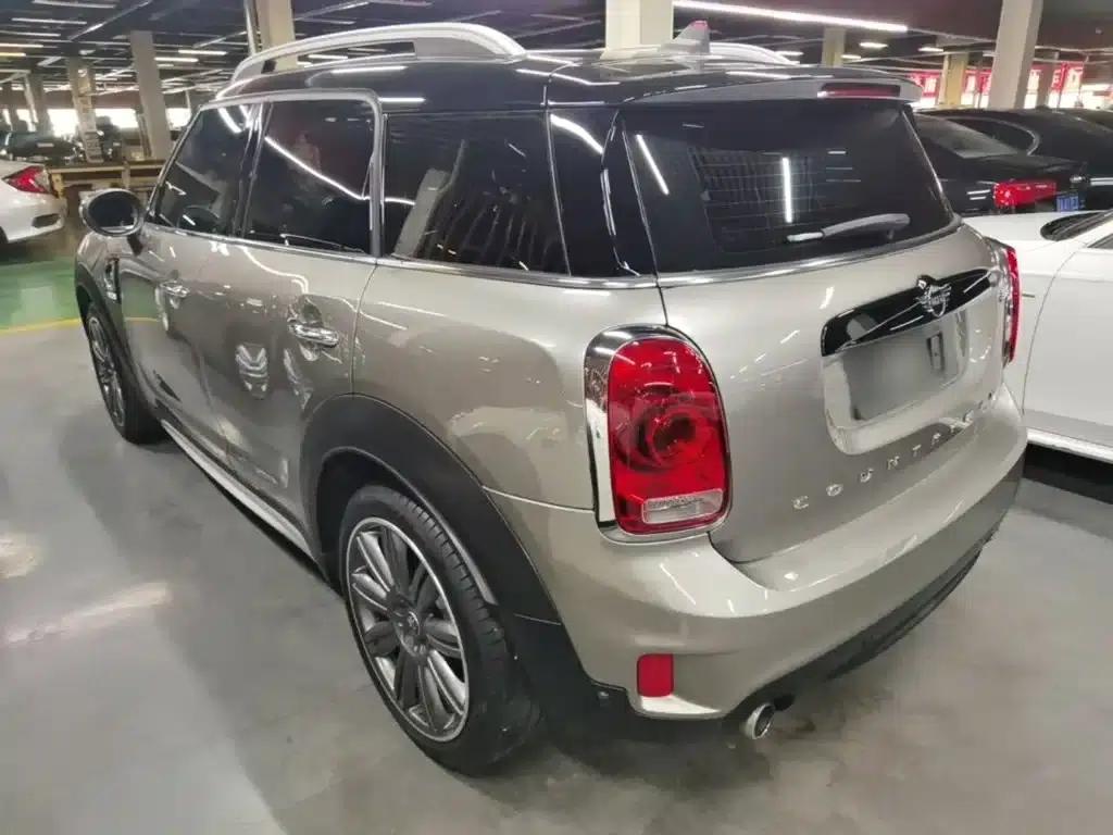 2018 MINI COUNTRYMAN 2.0T COOPER S ALL4 Artist — миниатюра 5