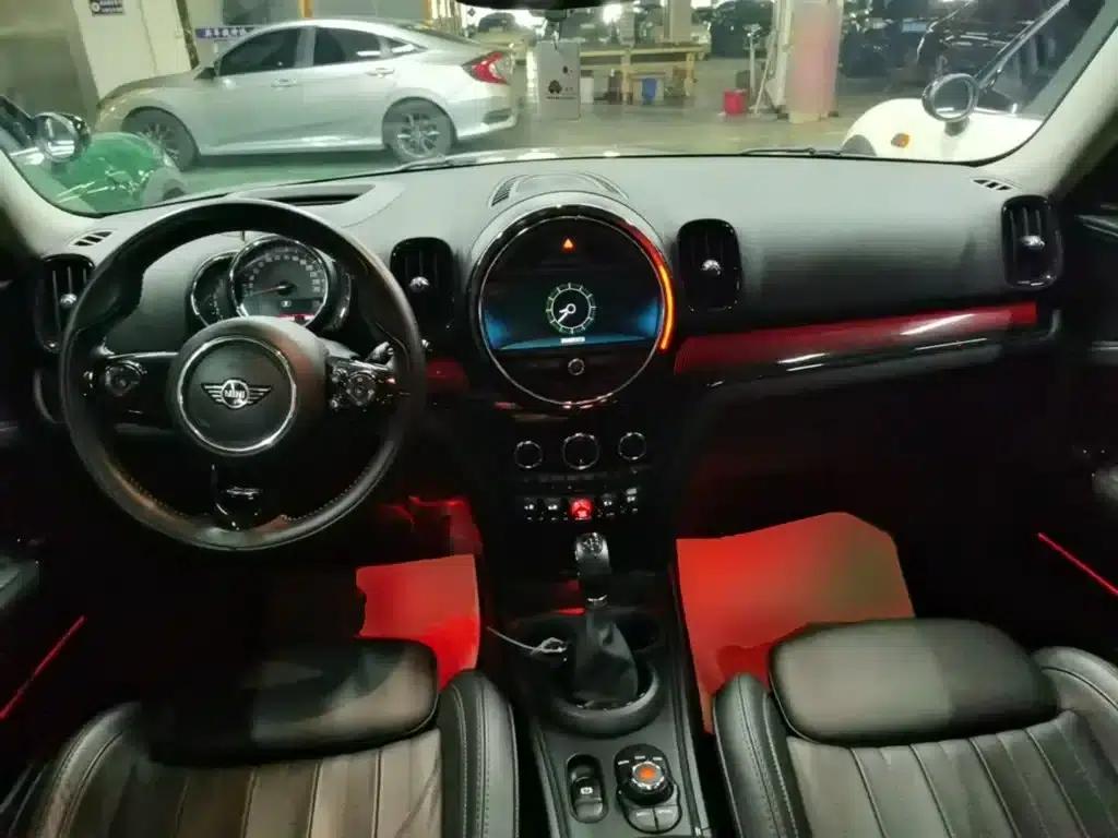 2018 MINI COUNTRYMAN 2.0T COOPER S ALL4 Artist — миниатюра 10