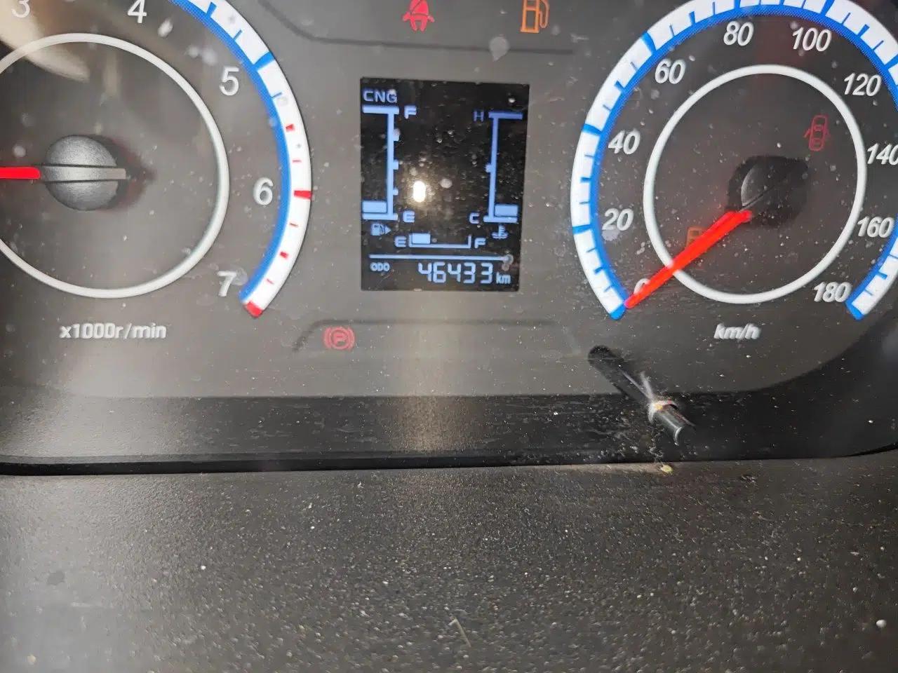 CHANGAN KAICHENG Ruixing M60 2023 1.6L CNG Comfort Van 2 Seats — миниатюра 12