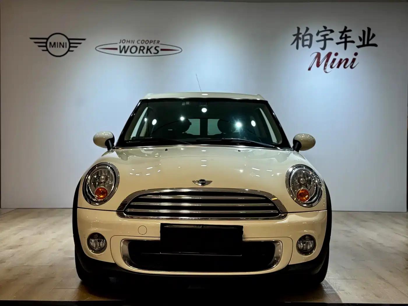 MINI CLUBMAN 2011 1.6L ONE — миниатюра 2