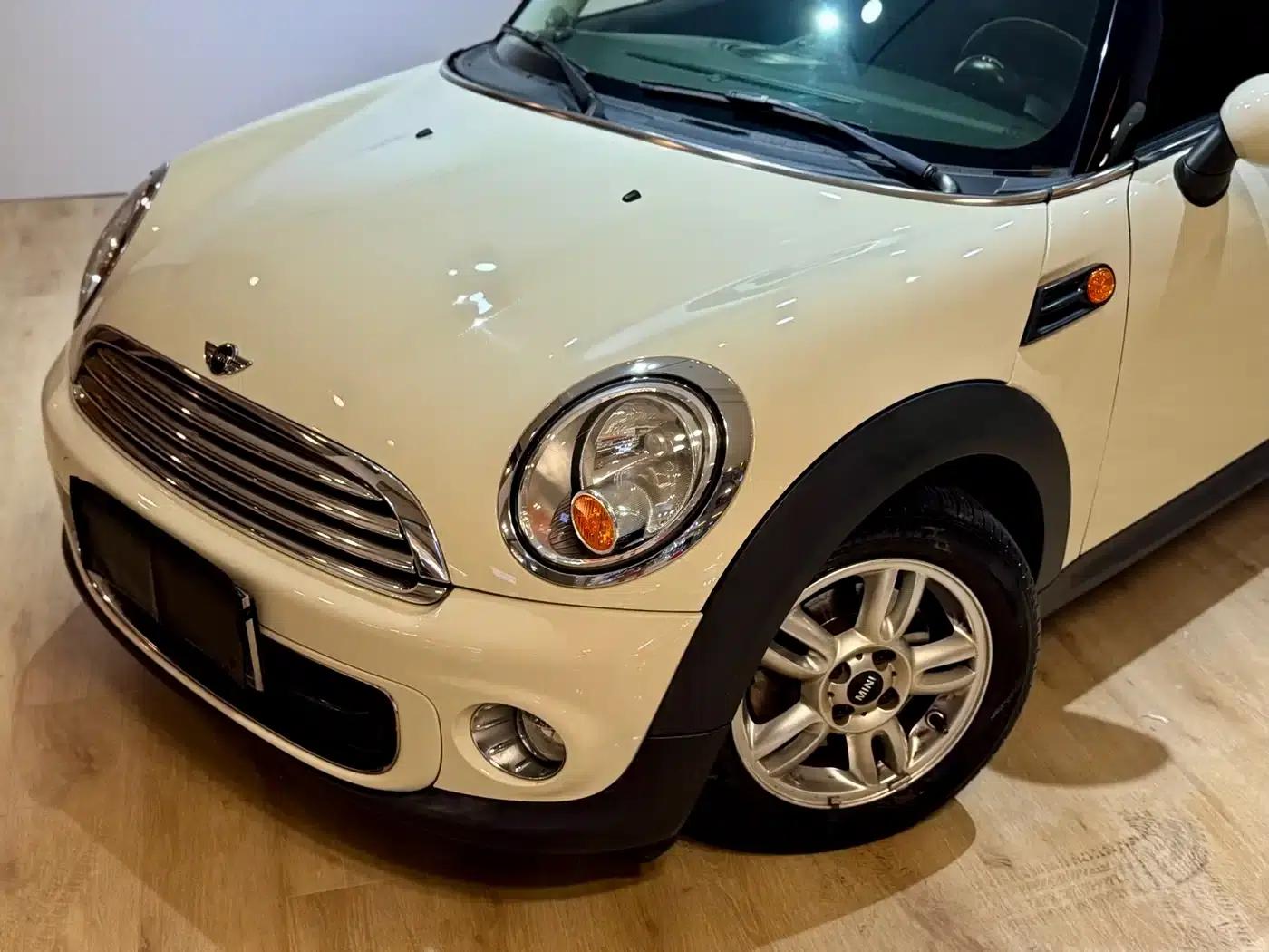 MINI CLUBMAN 2011 1.6L ONE — миниатюра 5