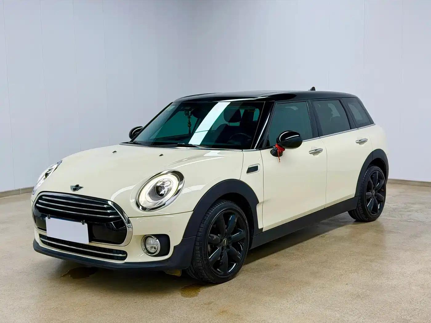 2016 MINI CLUBMAN Facelift 1.5T COOPER Connoisseur Edition — миниатюра 1
