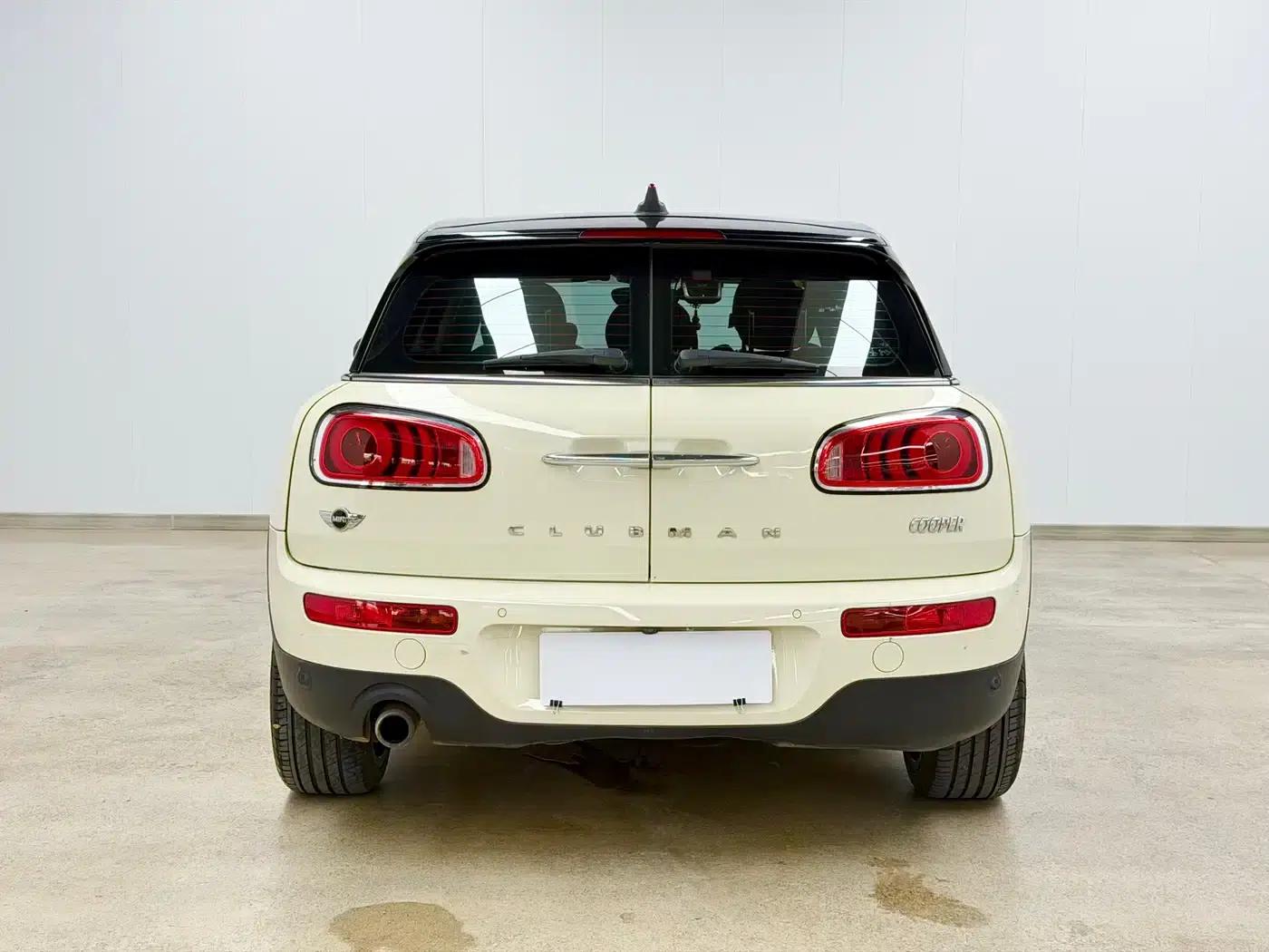 2016 MINI CLUBMAN Facelift 1.5T COOPER Connoisseur Edition — миниатюра 4