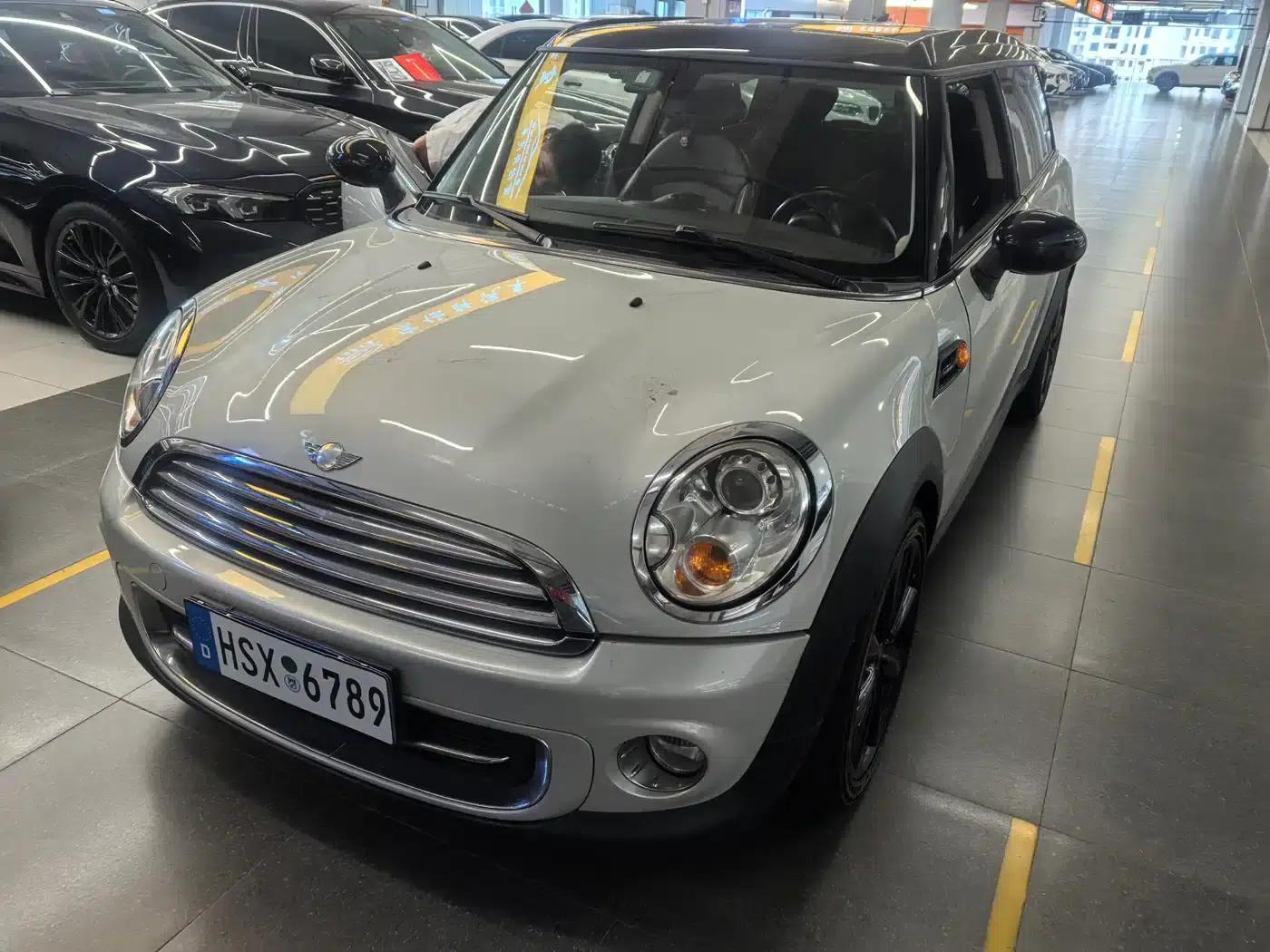 MINI CLUBMAN 2011 1.6L COOPER Excitement — миниатюра 1