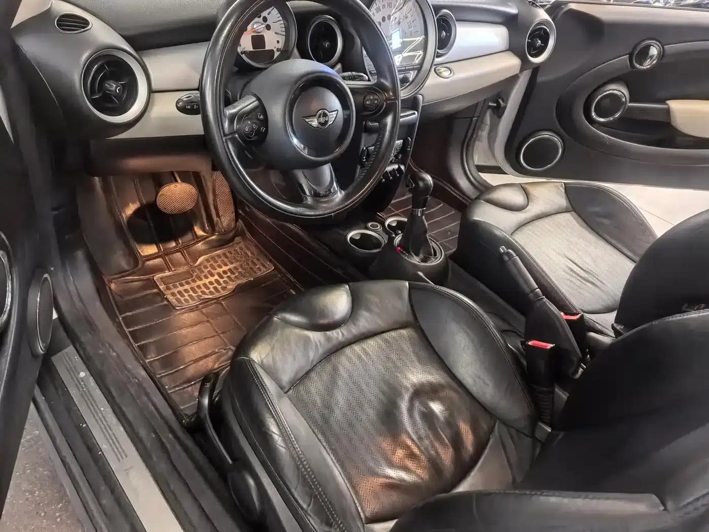 MINI CLUBMAN 2011 1.6L COOPER Excitement — миниатюра 4