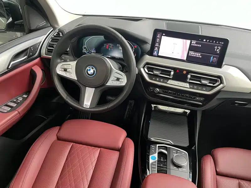 BMW iX3 2023 Leading Edition — миниатюра 13