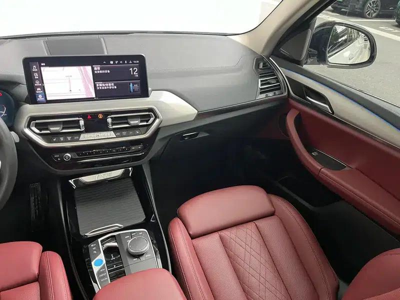BMW iX3 2023 Leading Edition — миниатюра 15