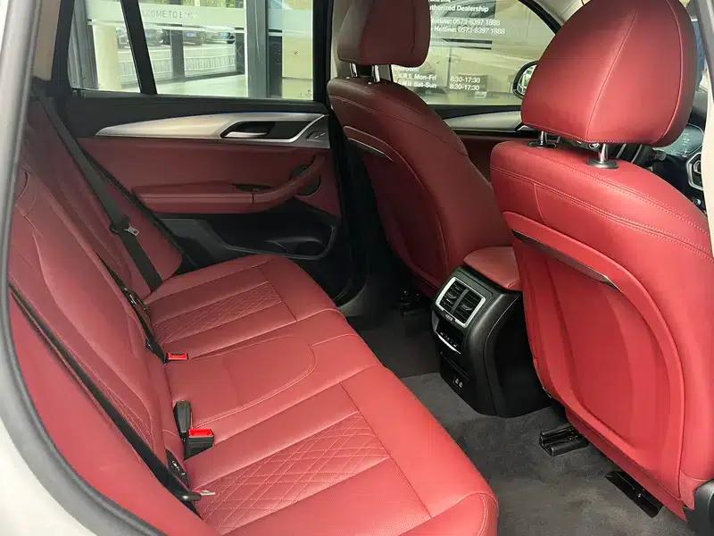 BMW iX3 2023 Leading Edition — миниатюра 17