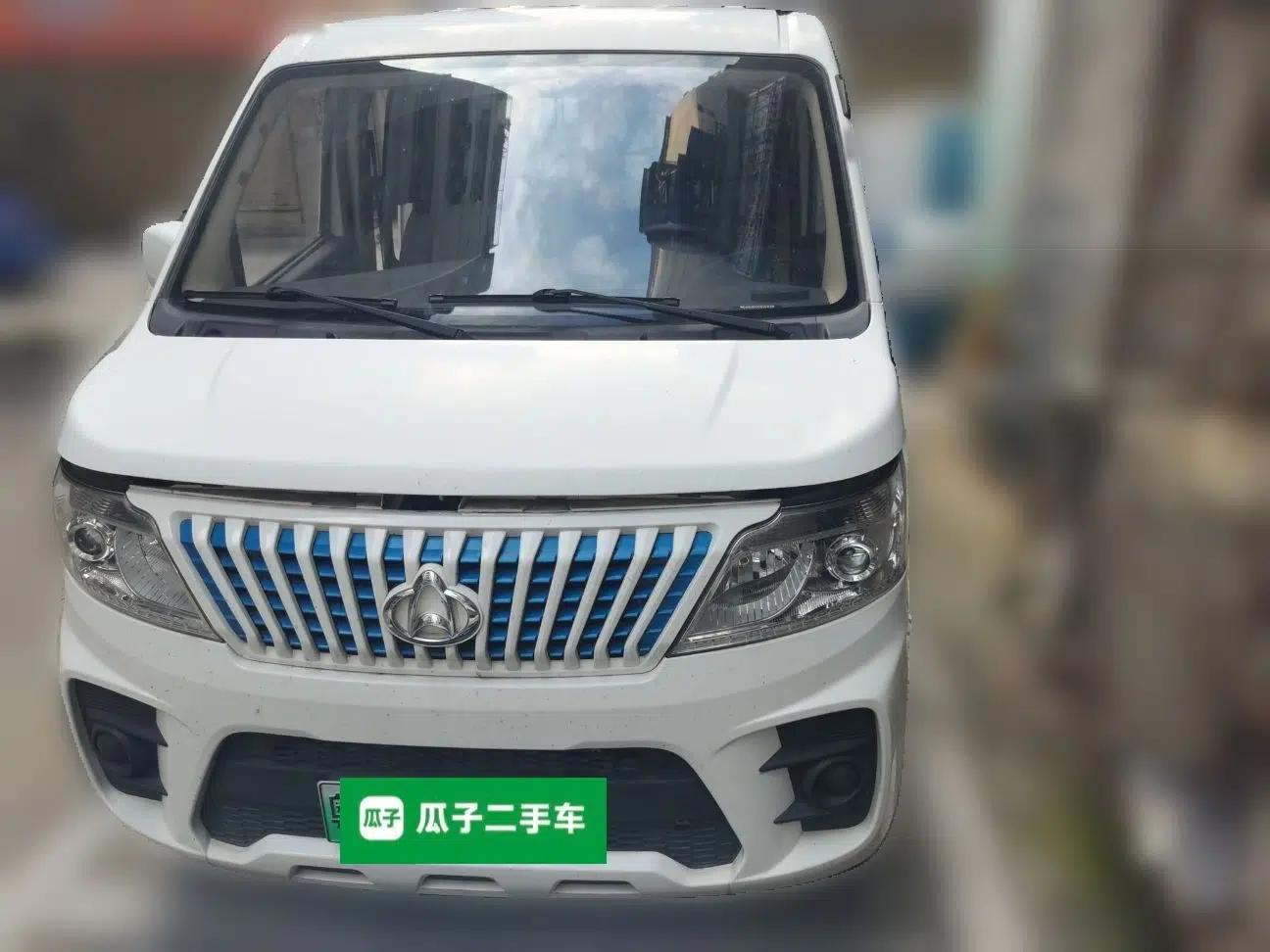 CHANGAN KAICHENG Ruixing EM60 2022 Pure Electric Van 4498 mm Long Flat Roof with Rear-Hinged Doors 2 Seats 60 kW 41.86 kWh — миниатюра 2