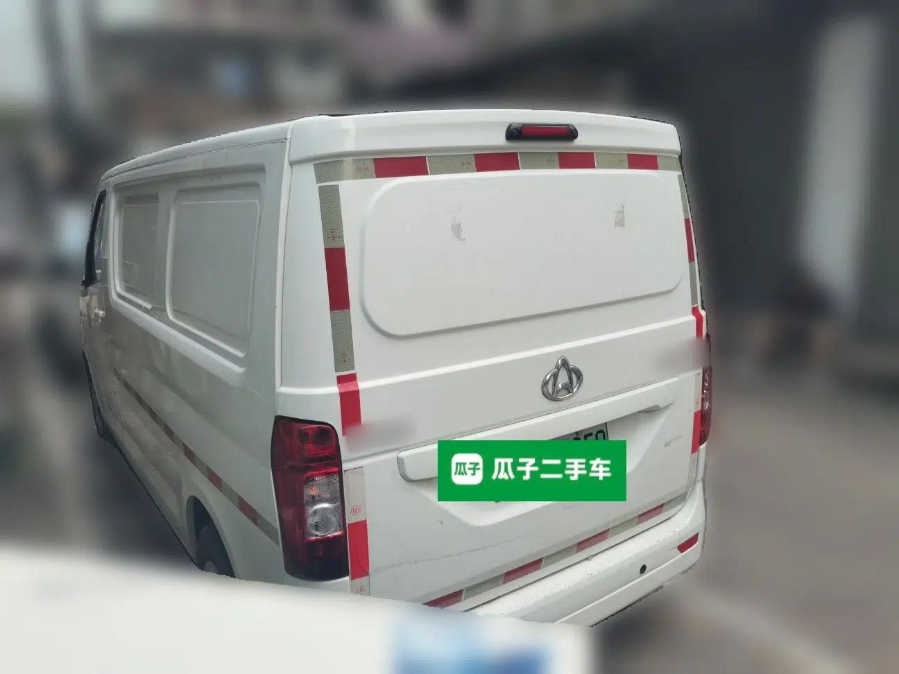 CHANGAN KAICHENG Ruixing EM60 2022 Pure Electric Van 4498 mm Long Flat Roof with Rear-Hinged Doors 2 Seats 60 kW 41.86 kWh — миниатюра 4