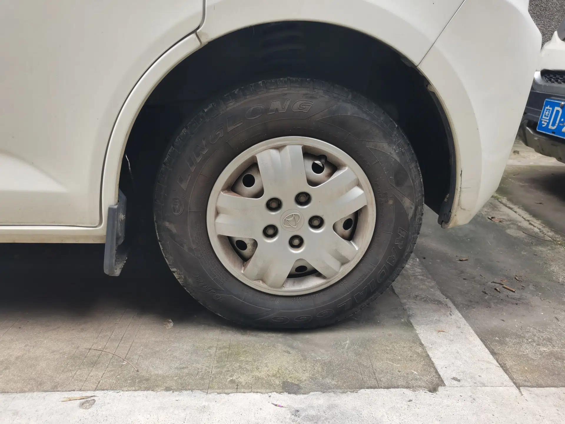 CHANGAN KAICHENG Ruixing EM60 2022 Pure Electric Van 4498 mm Long Flat Roof with Rear-Hinged Doors 2 Seats 60 kW 41.86 kWh — миниатюра 8