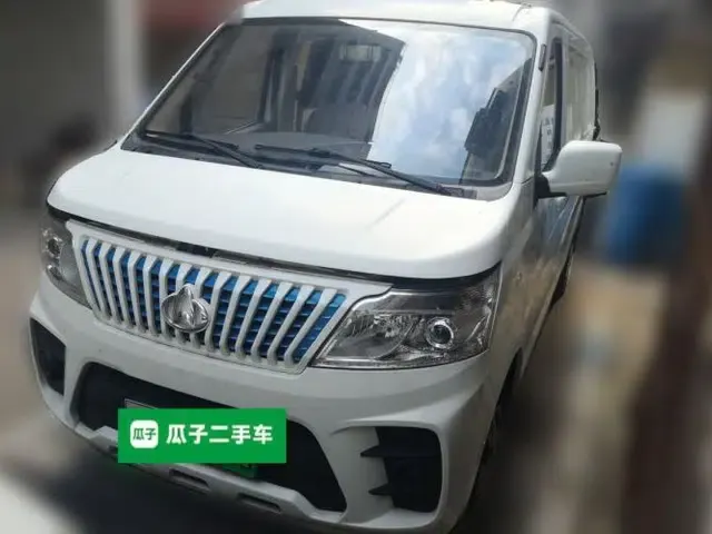 CHANGAN KAICHENG Ruixing EM60 2022 Pure Electric Van 4498 mm Long Flat Roof with Rear-Hinged Doors 2 Seats 60 kW 41.86 kWh