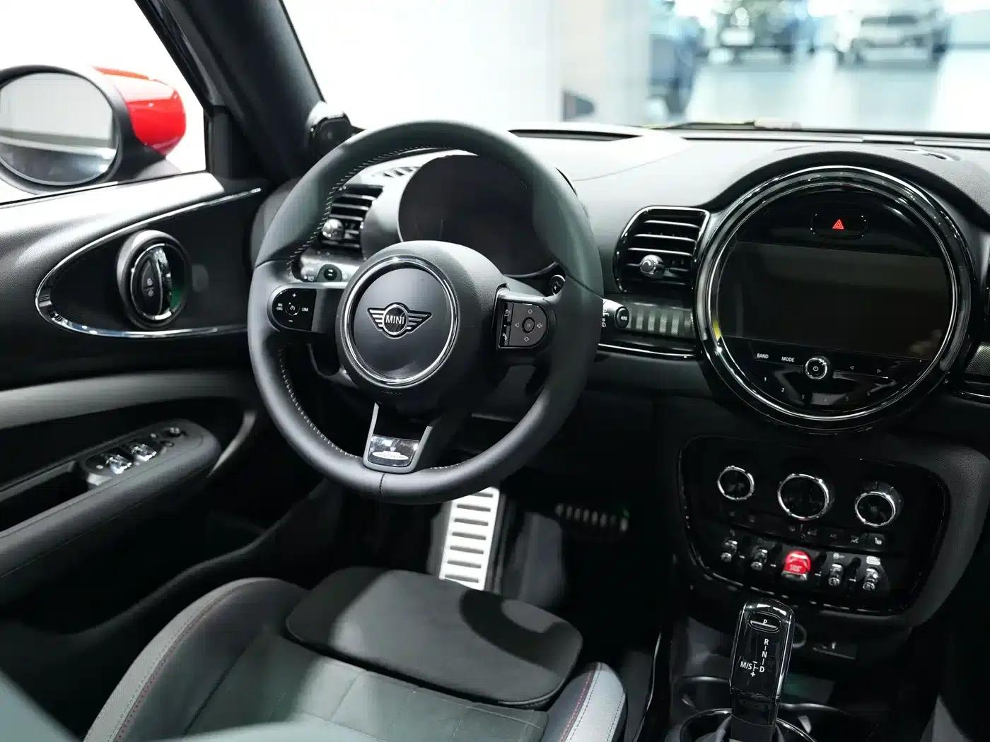 2022 MINI JCW CLUBMAN Facelift 2.0T JOHN COOPER WORKS ALL-IN — миниатюра 15