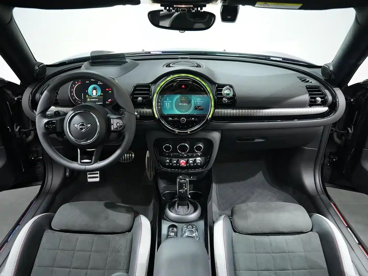2022 MINI JCW CLUBMAN Facelift 2.0T JOHN COOPER WORKS ALL-IN — миниатюра 9